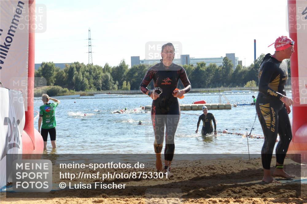 07.09.2025 - 19. Norderstedt Triathlon Luisa Fischer http://msf.ph/oto/8753301 07.09.2025 15:37:02 Schwimmen 1052, 1079, 1090, 1091, 1095 meine-sportfotos.de