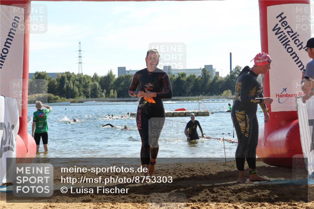 07.09.2025 - 19. Norderstedt Triathlon Luisa Fischer http://msf.ph/oto/8753303 07.09.2025 15:37:03 Schwimmen 1052, 1079, 1090, 1091, 1095 meine-sportfotos.de