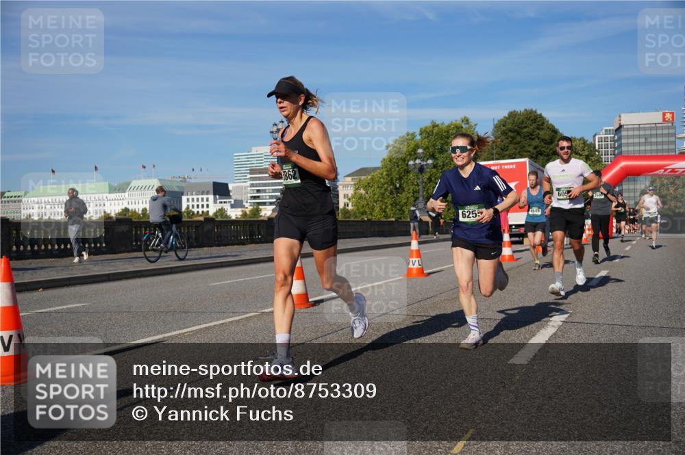 07.09.2025 - BARMER Alsterlauf Yannick Fuchs http://msf.ph/oto/8753309 07.09.2025 09:36:51 Laufen 862, 6255, 4949, 605, 2699 meine-sportfotos.de