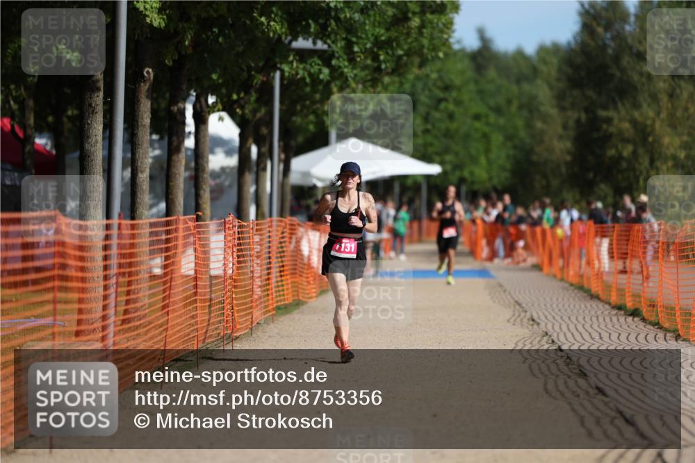 07.09.2025 - 19. Norderstedt Triathlon Michael Strokosch http://msf.ph/oto/8753356 07.09.2025 10:38:39 Laufen 1131 meine-sportfotos.de