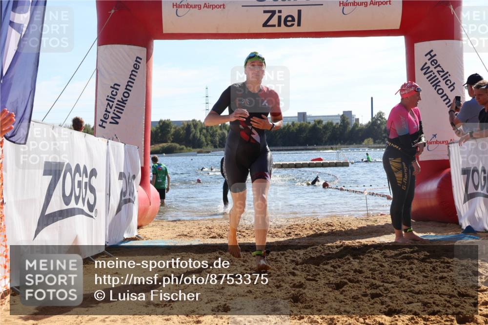 07.09.2025 - 19. Norderstedt Triathlon Luisa Fischer http://msf.ph/oto/8753375 07.09.2025 15:37:25 Schwimmen 1100, 1600 meine-sportfotos.de