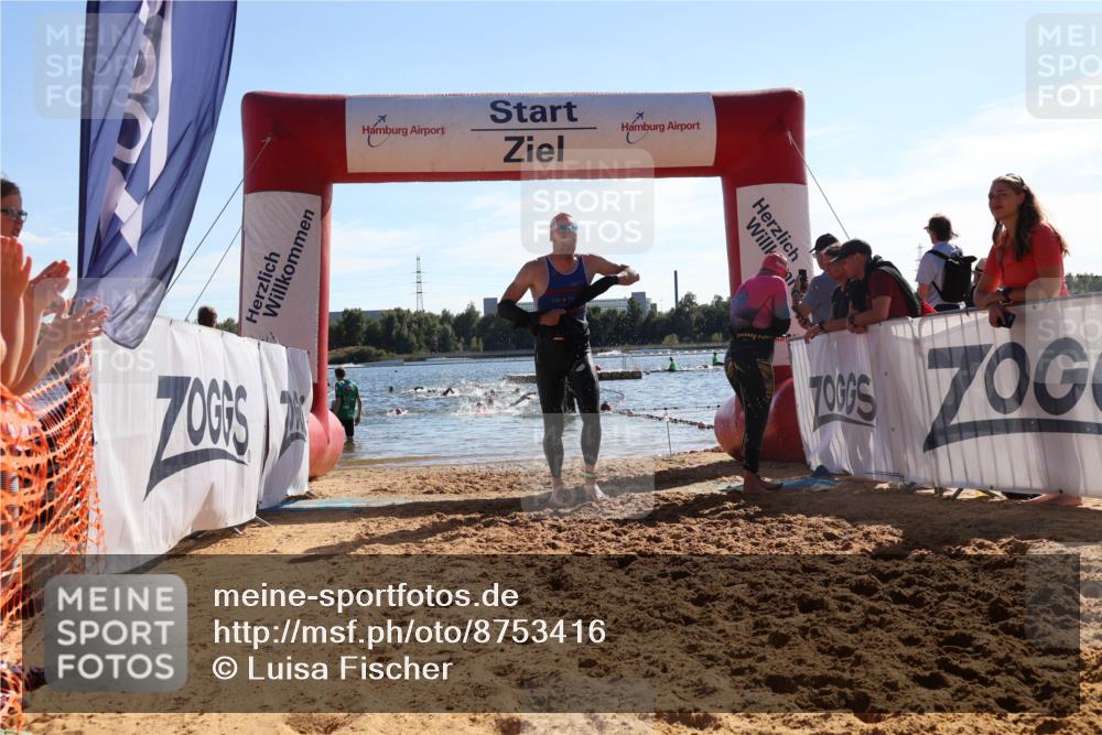 07.09.2025 - 19. Norderstedt Triathlon Luisa Fischer http://msf.ph/oto/8753416 07.09.2025 15:37:29 Schwimmen 1100, 1600 meine-sportfotos.de