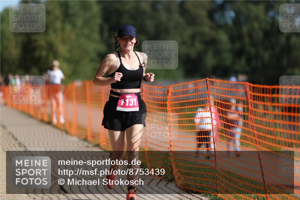 07.09.2025 - 19. Norderstedt Triathlon Michael Strokosch http://msf.ph/oto/8753439 07.09.2025 10:38:44 Laufen 1131 meine-sportfotos.de
