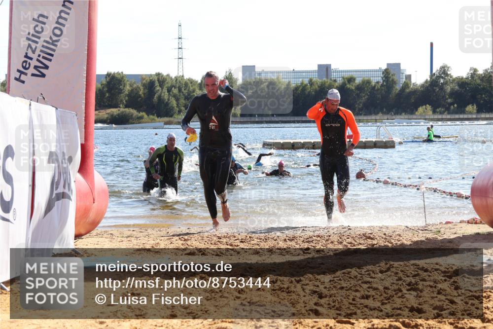 07.09.2025 - 19. Norderstedt Triathlon Luisa Fischer http://msf.ph/oto/8753444 07.09.2025 15:37:39 Schwimmen 1552, 1597, 1600 meine-sportfotos.de