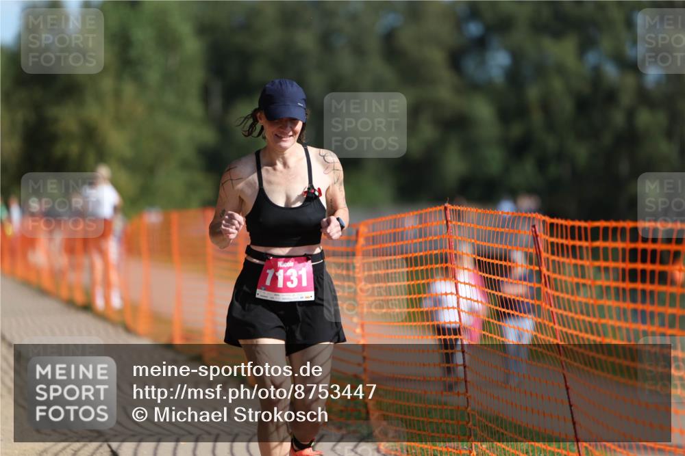 07.09.2025 - 19. Norderstedt Triathlon Michael Strokosch http://msf.ph/oto/8753447 07.09.2025 10:38:44 Laufen 1131 meine-sportfotos.de