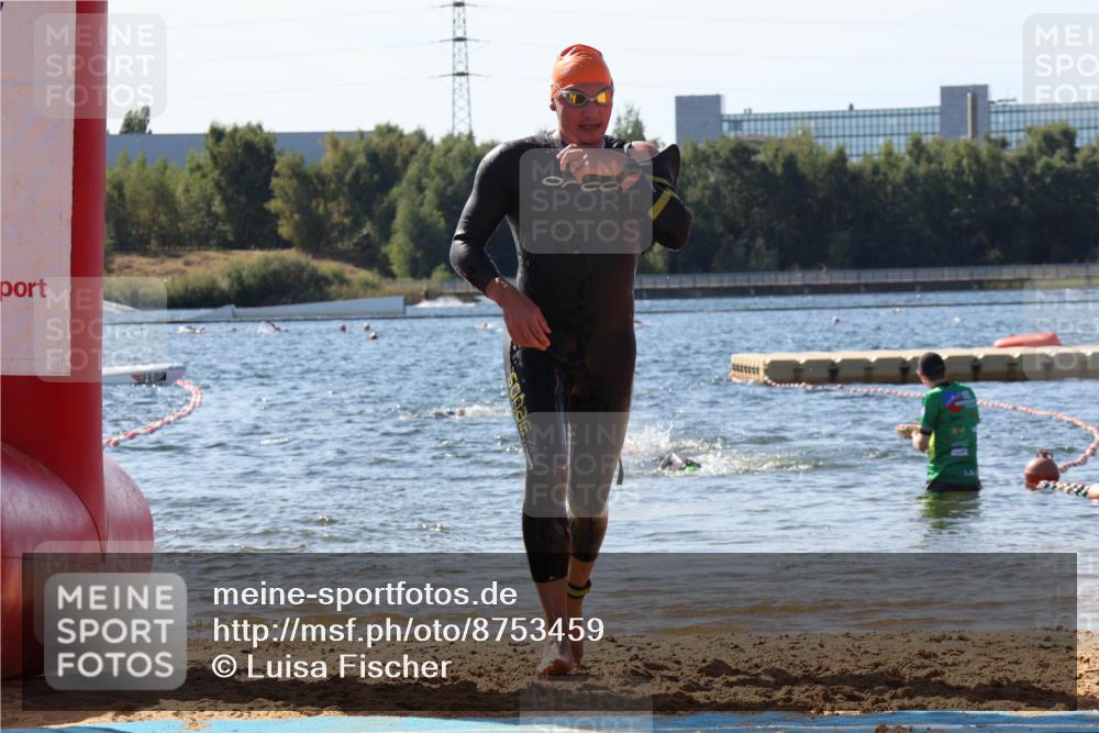 07.09.2025 - 19. Norderstedt Triathlon Luisa Fischer http://msf.ph/oto/8753459 07.09.2025 11:40:15 Schwimmen 1272 meine-sportfotos.de