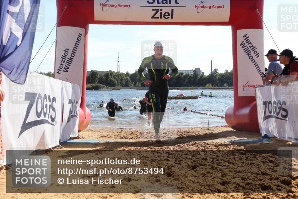 07.09.2025 - 19. Norderstedt Triathlon Luisa Fischer http://msf.ph/oto/8753494 07.09.2025 15:37:45 Schwimmen 1097, 1552, 1597, 1604 meine-sportfotos.de