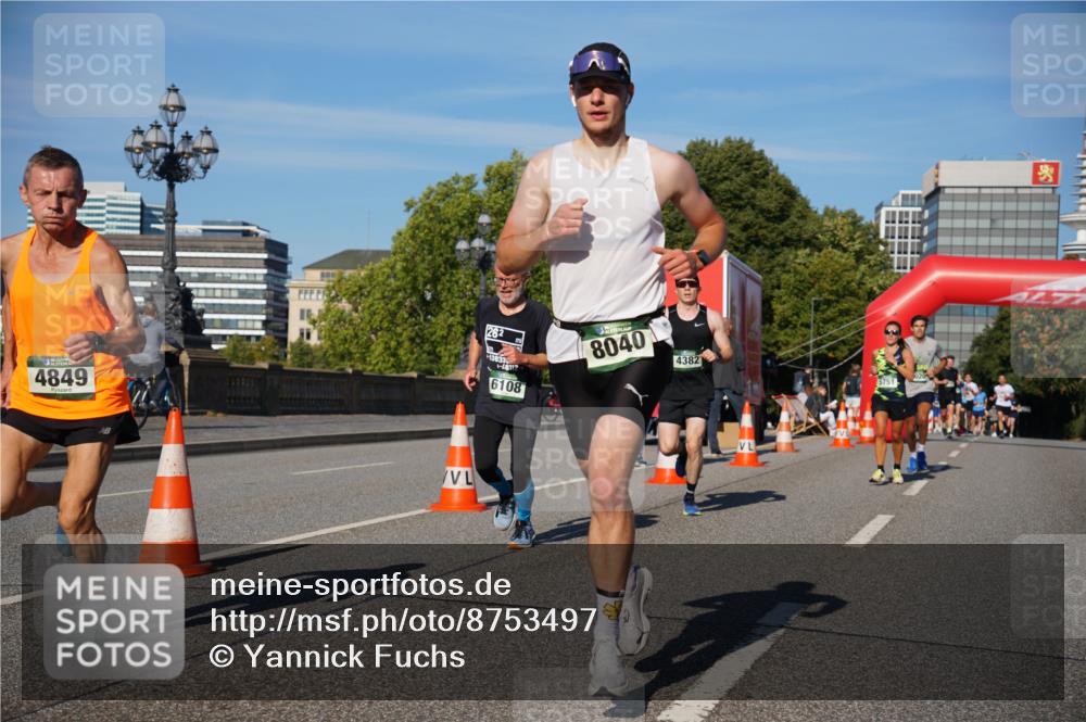 07.09.2025 - BARMER Alsterlauf Yannick Fuchs http://msf.ph/oto/8753497 07.09.2025 09:36:55 Laufen 4849, 262, 13833, 46112, 6108, 8040, 4382, 5751 meine-sportfotos.de