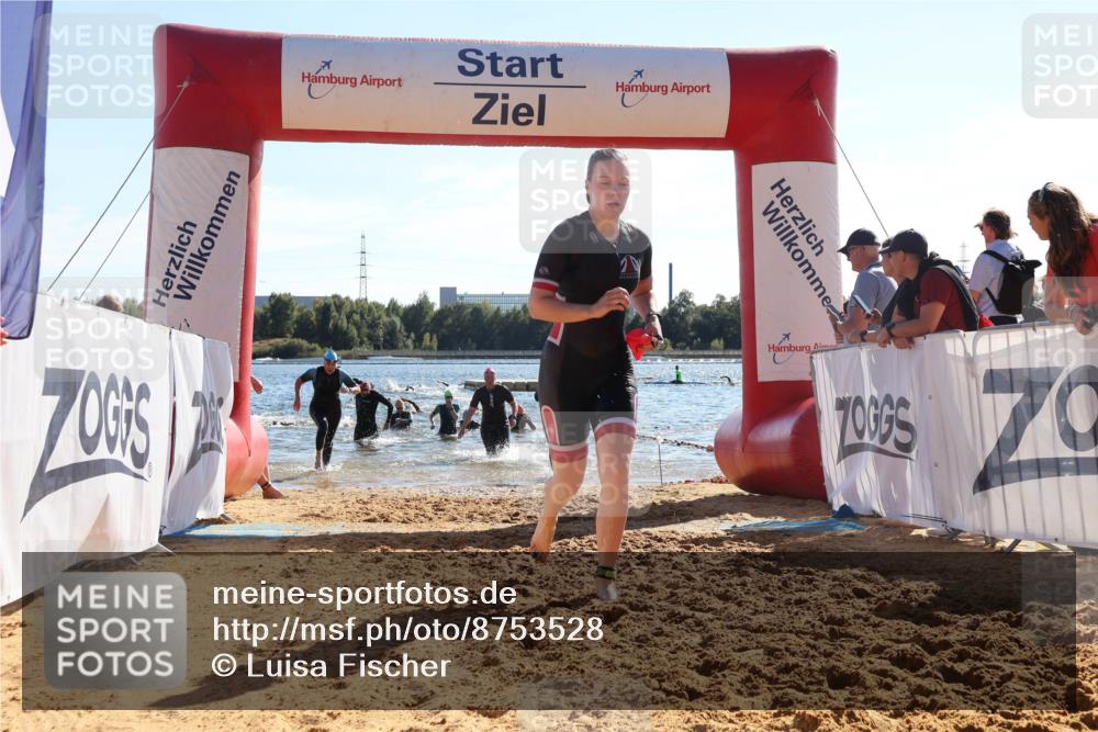 07.09.2025 - 19. Norderstedt Triathlon Luisa Fischer http://msf.ph/oto/8753528 07.09.2025 15:37:49 Schwimmen 1060, 1097, 1108, 1552, 1597, 1604 meine-sportfotos.de