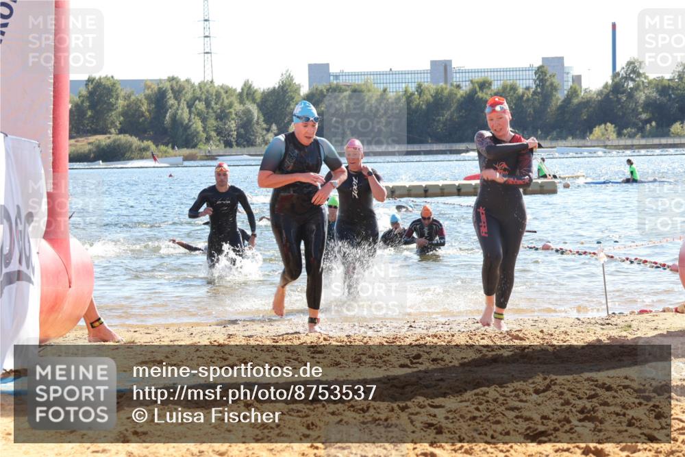 07.09.2025 - 19. Norderstedt Triathlon Luisa Fischer http://msf.ph/oto/8753537 07.09.2025 15:37:51 Schwimmen 1046, 1060, 1097, 1108, 1552, 1597, 1604 meine-sportfotos.de