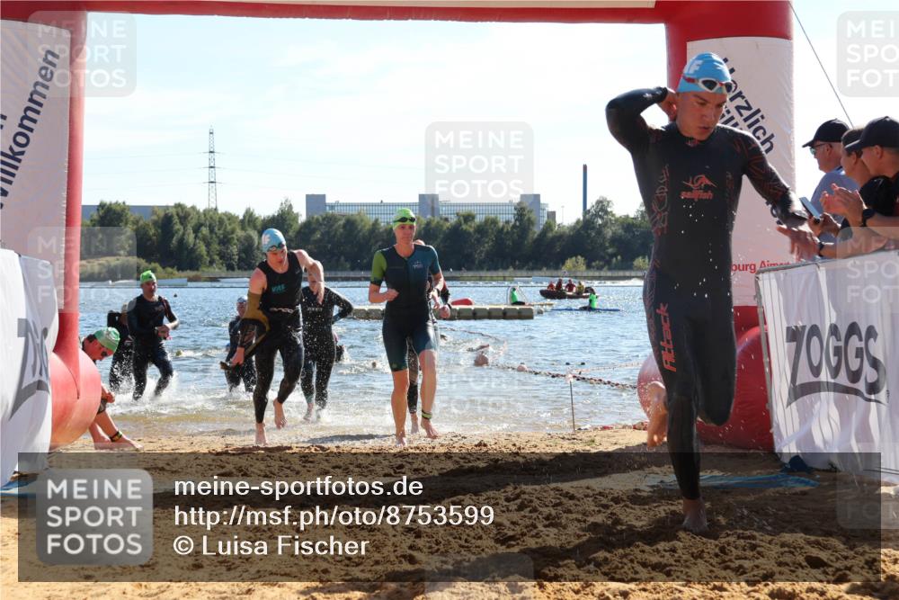 07.09.2025 - 19. Norderstedt Triathlon Luisa Fischer http://msf.ph/oto/8753599 07.09.2025 15:37:59 Schwimmen 1046, 1049, 1060, 1078, 1084, 1097, 1108, 1572, 1590, 1626, 1629 meine-sportfotos.de