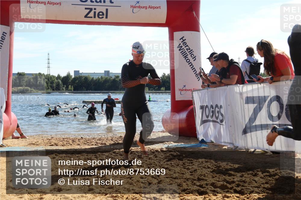 07.09.2025 - 19. Norderstedt Triathlon Luisa Fischer http://msf.ph/oto/8753669 07.09.2025 15:38:06 Schwimmen 1046, 1049, 1060, 1078, 1084, 1086, 1572, 1590, 1594, 1595, 1626, 1629 meine-sportfotos.de