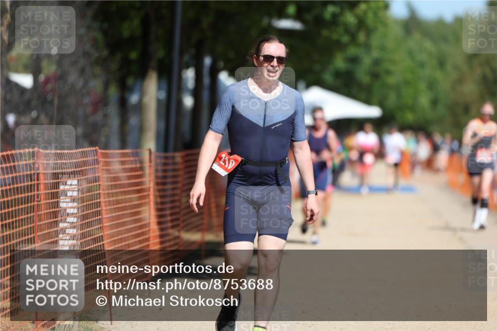 07.09.2025 - 19. Norderstedt Triathlon Michael Strokosch http://msf.ph/oto/8753688 07.09.2025 12:47:53 Laufen 210, 216 meine-sportfotos.de