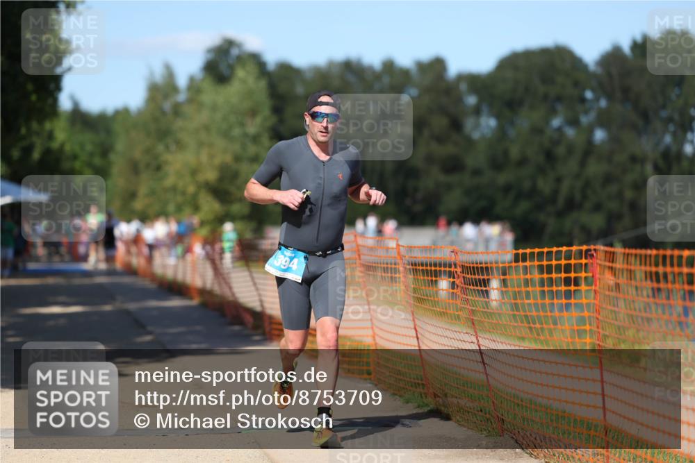 07.09.2025 - 19. Norderstedt Triathlon Michael Strokosch http://msf.ph/oto/8753709 07.09.2025 14:51:54 Laufen 394, 958 meine-sportfotos.de
