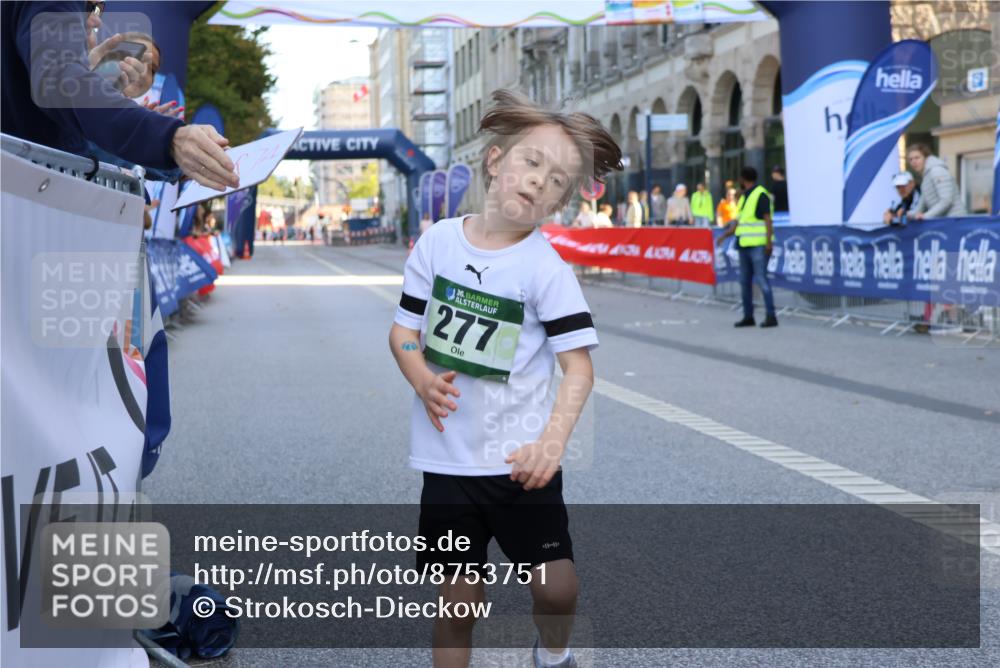 07.09.2025 - BARMER Alsterlauf Strokosch-Dieckow http://msf.ph/oto/8753751 07.09.2025 10:54:52 Ziel  meine-sportfotos.de