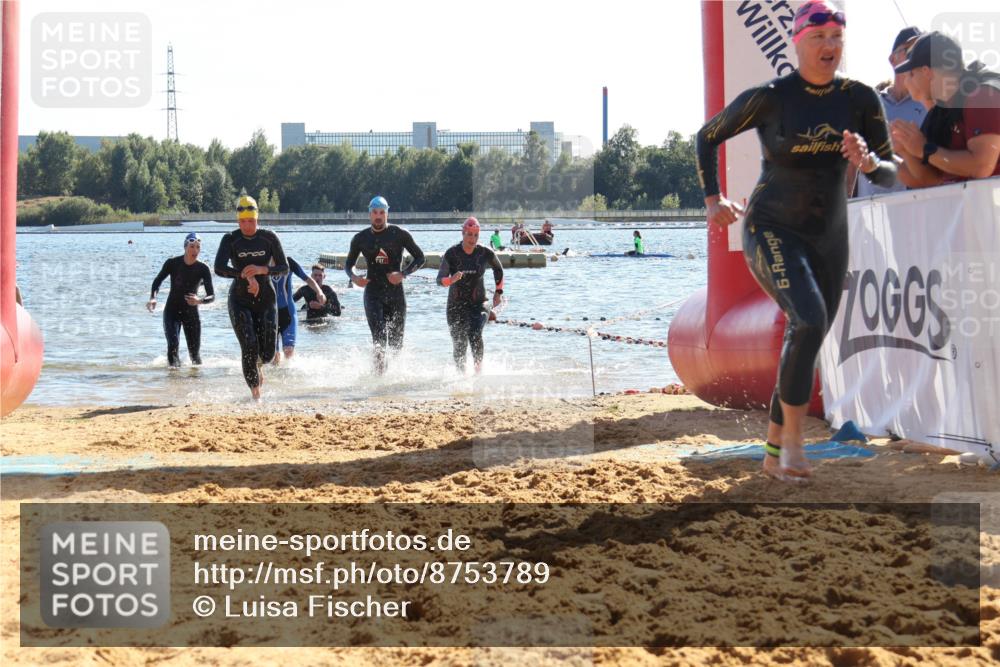 07.09.2025 - 19. Norderstedt Triathlon Luisa Fischer http://msf.ph/oto/8753789 07.09.2025 15:38:16 Schwimmen 1083, 1086, 1093, 1104, 1107, 1590, 1594, 1595, 1624 meine-sportfotos.de