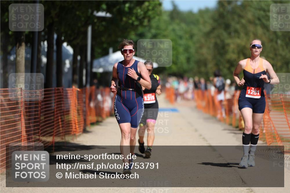 07.09.2025 - 19. Norderstedt Triathlon Michael Strokosch http://msf.ph/oto/8753791 07.09.2025 12:47:58 Laufen 210, 216, 1251, 1315 meine-sportfotos.de