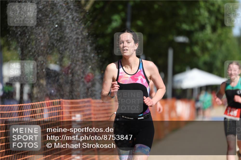 07.09.2025 - 19. Norderstedt Triathlon Michael Strokosch http://msf.ph/oto/8753847 07.09.2025 12:01:38 Laufen 148, 774, 1178, 1301, 1334 meine-sportfotos.de
