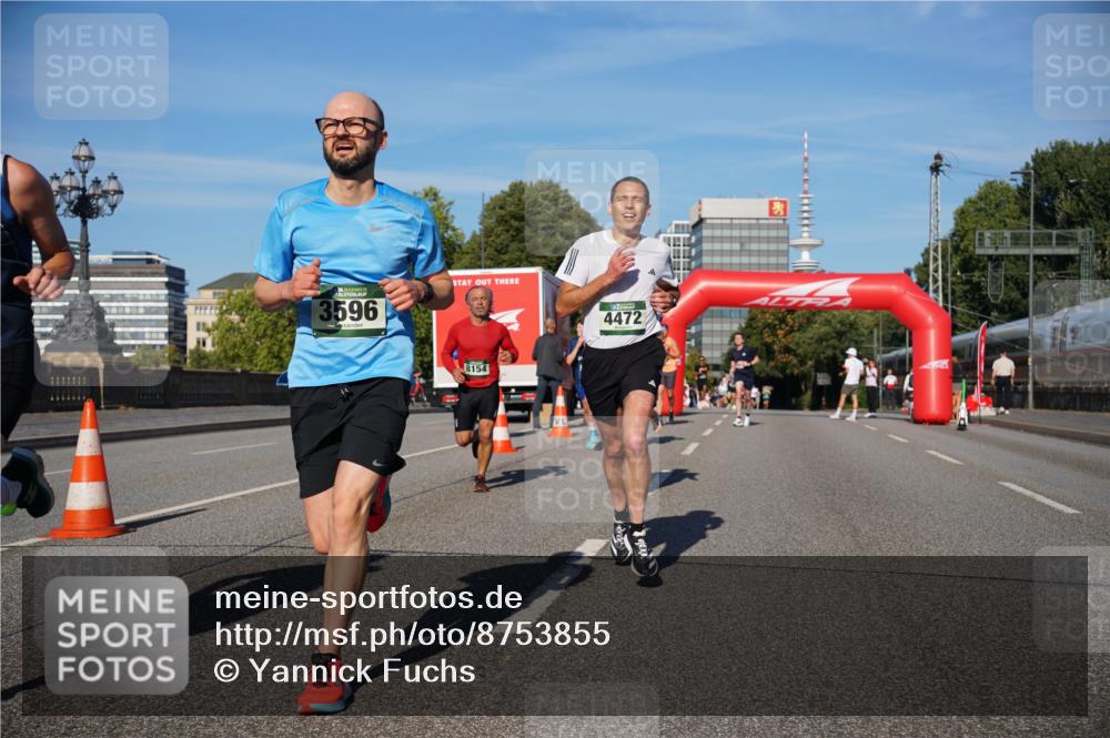 07.09.2025 - BARMER Alsterlauf Yannick Fuchs http://msf.ph/oto/8753855 07.09.2025 09:37:07 Laufen 36, 3596, 8154, 4472 meine-sportfotos.de