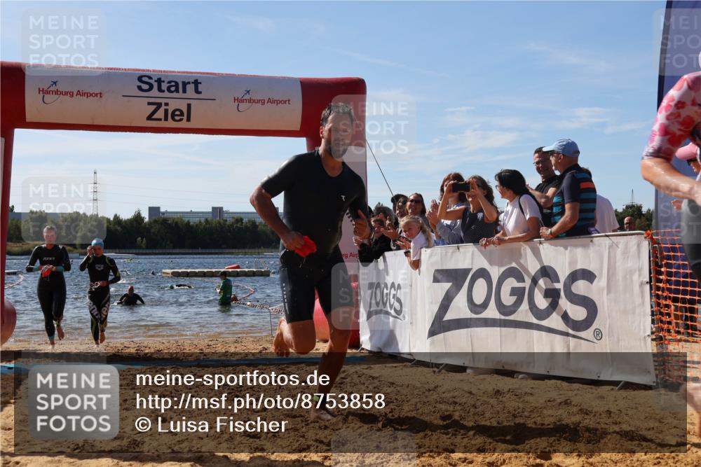 07.09.2025 - 19. Norderstedt Triathlon Luisa Fischer http://msf.ph/oto/8753858 07.09.2025 11:41:43 Schwimmen 245, 302, 792, 1249, 1386 meine-sportfotos.de