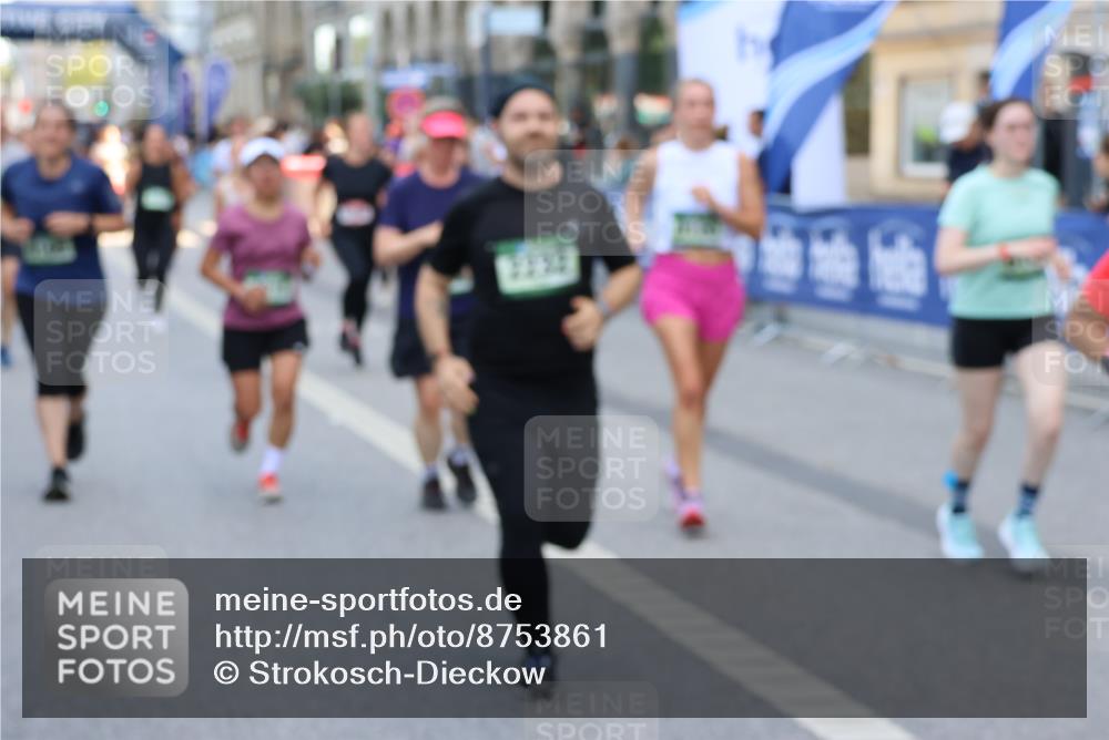 07.09.2025 - BARMER Alsterlauf Strokosch-Dieckow http://msf.ph/oto/8753861 07.09.2025 10:14:30 Ziel 2621, 2736, 2825, 3455, 3466, 3736, 3851, 3904, 4630, 4725, 4734, 4742, 4845, 4883, 5036, 5280, 5281, 6344, 6345, 8258, 8296 meine-sportfotos.de