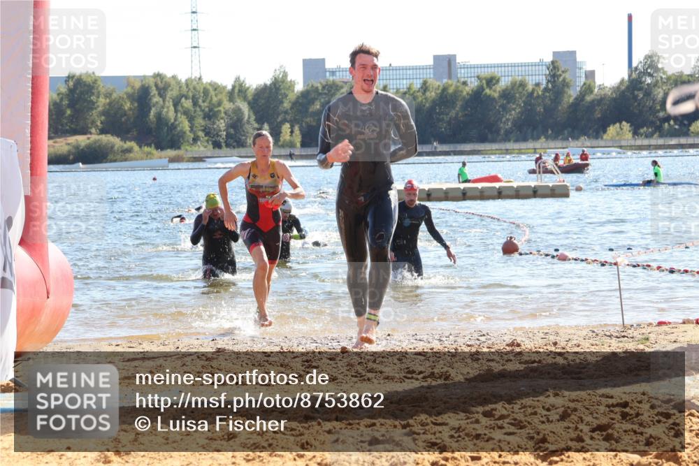 07.09.2025 - 19. Norderstedt Triathlon Luisa Fischer http://msf.ph/oto/8753862 07.09.2025 15:38:26 Schwimmen 1057, 1063, 1083, 1093, 1098, 1104, 1107, 1571, 1624 meine-sportfotos.de