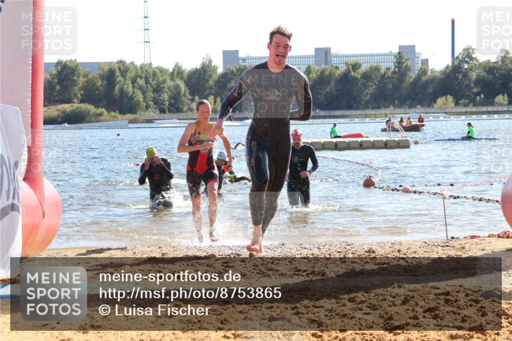 07.09.2025 - 19. Norderstedt Triathlon Luisa Fischer http://msf.ph/oto/8753865 07.09.2025 15:38:26 Schwimmen 1057, 1063, 1083, 1093, 1098, 1104, 1107, 1571, 1624 meine-sportfotos.de