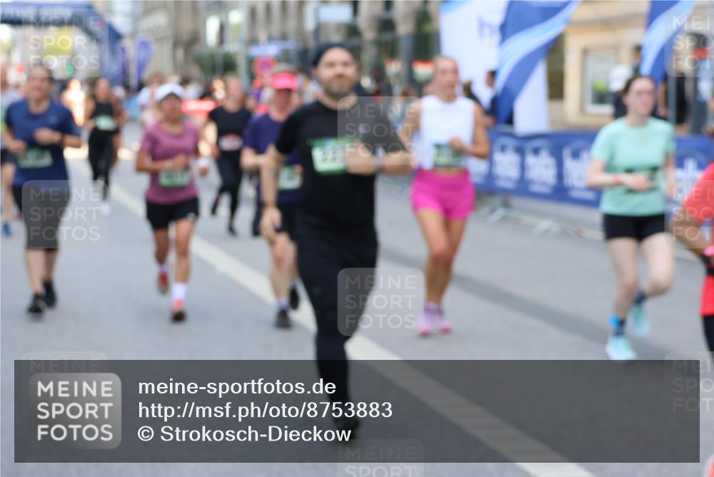 07.09.2025 - BARMER Alsterlauf Strokosch-Dieckow http://msf.ph/oto/8753883 07.09.2025 10:14:30 Ziel 2621, 2736, 2825, 3455, 3466, 3736, 3851, 3904, 4630, 4725, 4734, 4742, 4845, 4883, 5036, 5280, 5281, 6344, 6345, 8258, 8296 meine-sportfotos.de