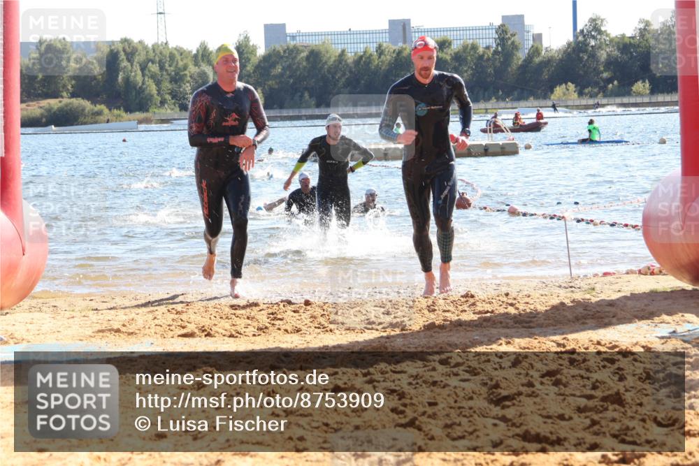 07.09.2025 - 19. Norderstedt Triathlon Luisa Fischer http://msf.ph/oto/8753909 07.09.2025 15:38:30 Schwimmen 1057, 1063, 1093, 1098, 1104, 1570, 1571, 1586, 1606, 1624 meine-sportfotos.de