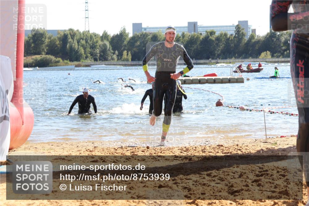 07.09.2025 - 19. Norderstedt Triathlon Luisa Fischer http://msf.ph/oto/8753939 07.09.2025 15:38:33 Schwimmen 1057, 1063, 1093, 1098, 1570, 1571, 1586, 1606 meine-sportfotos.de