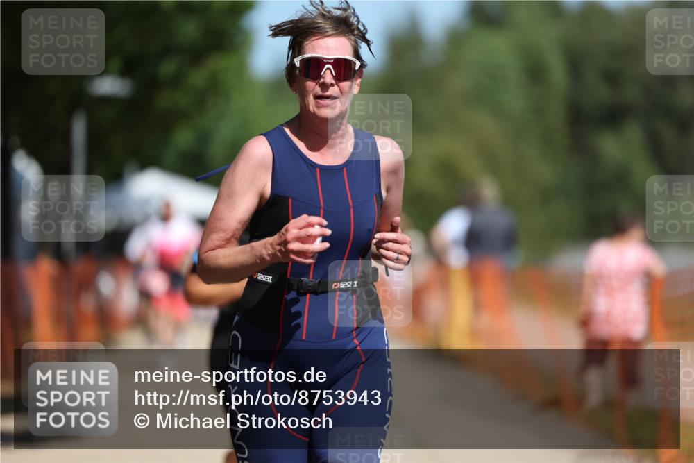 07.09.2025 - 19. Norderstedt Triathlon Michael Strokosch http://msf.ph/oto/8753943 07.09.2025 12:48:02 Laufen 216, 1251, 1315 meine-sportfotos.de