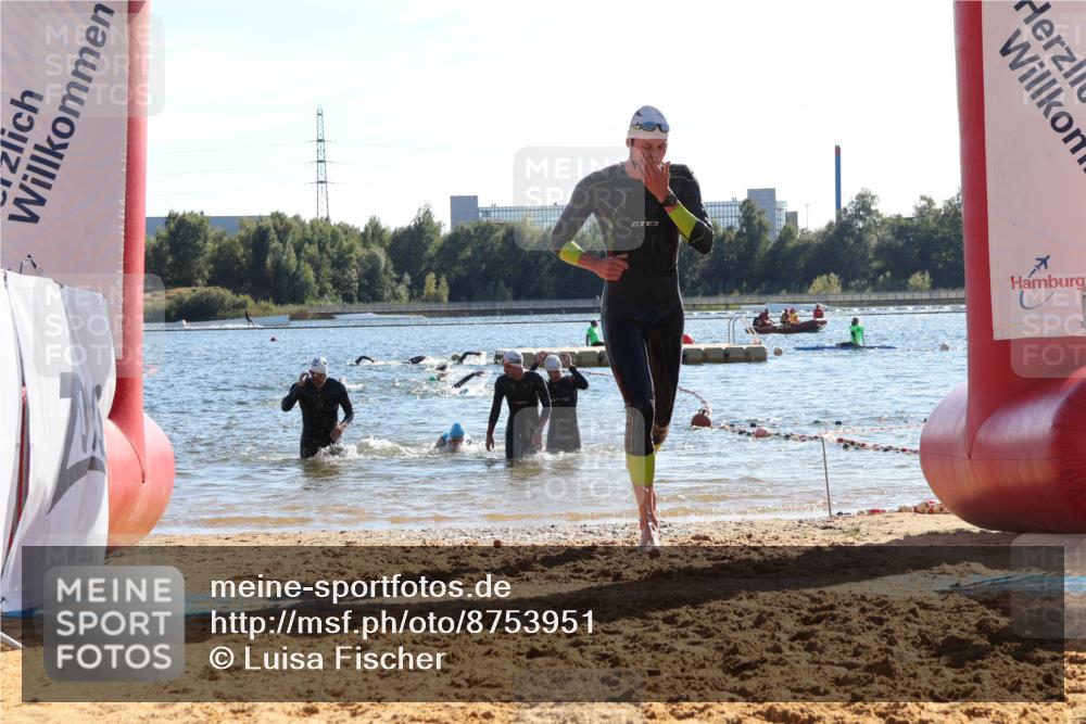 07.09.2025 - 19. Norderstedt Triathlon Luisa Fischer http://msf.ph/oto/8753951 07.09.2025 15:38:34 Schwimmen 1057, 1063, 1098, 1570, 1571, 1586, 1606 meine-sportfotos.de