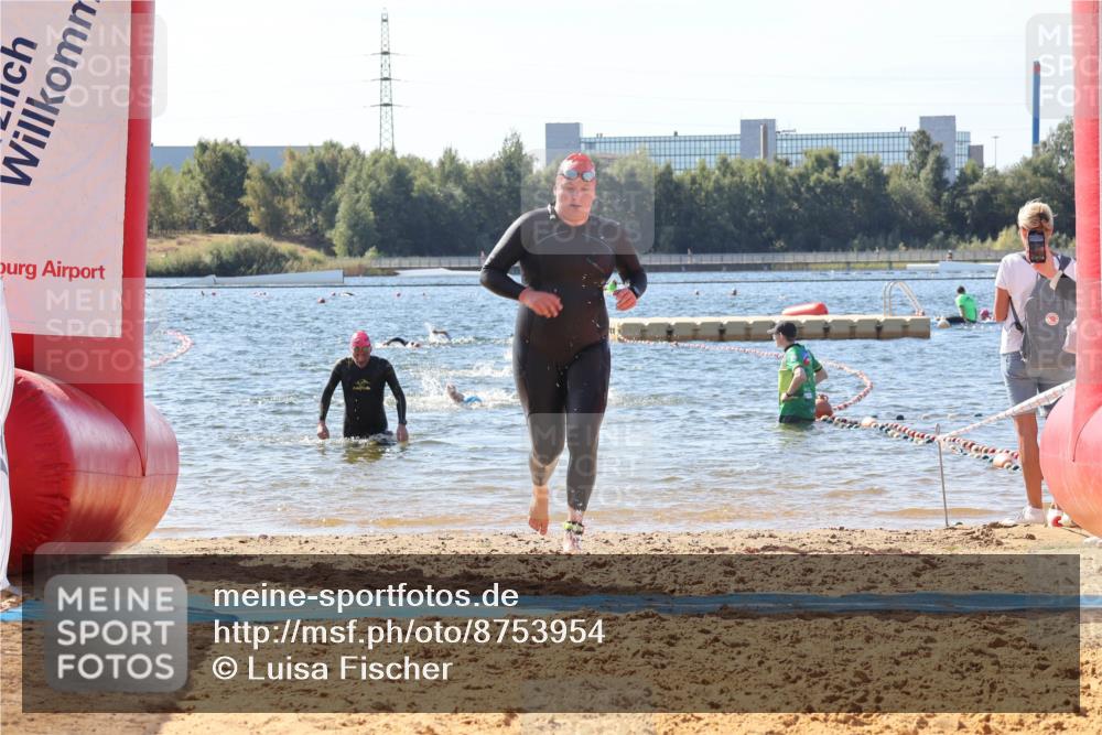 07.09.2025 - 19. Norderstedt Triathlon Luisa Fischer http://msf.ph/oto/8753954 07.09.2025 11:41:53 Schwimmen 245, 792, 1367, 1386 meine-sportfotos.de