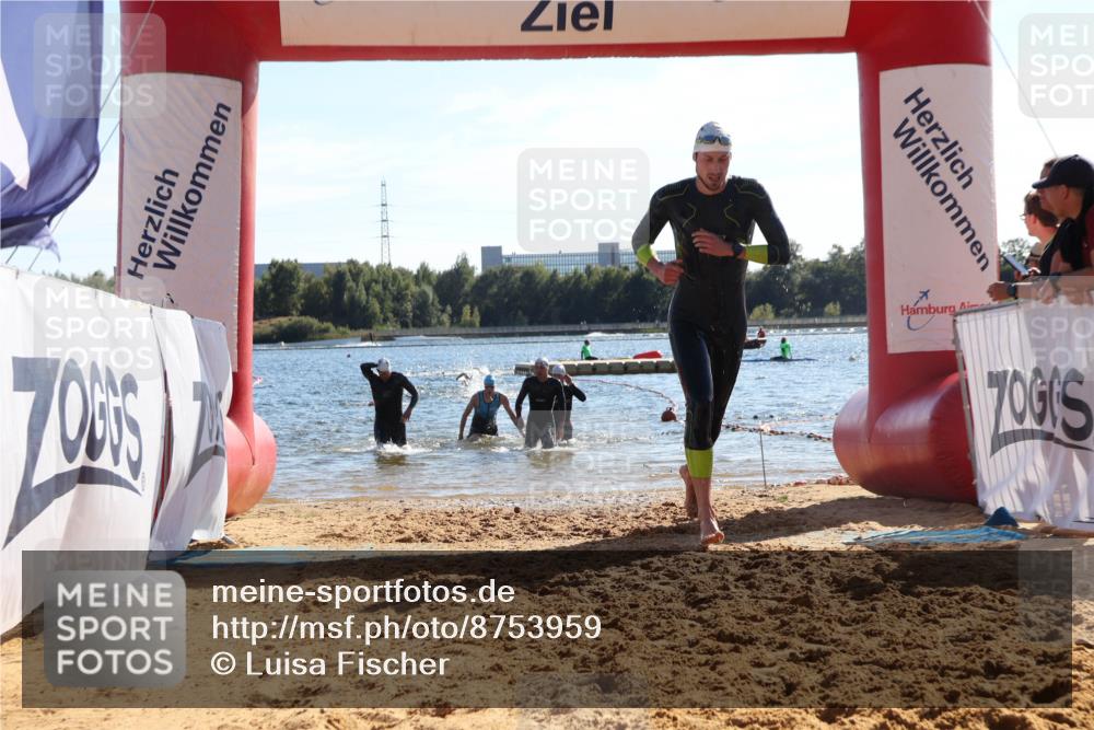 07.09.2025 - 19. Norderstedt Triathlon Luisa Fischer http://msf.ph/oto/8753959 07.09.2025 15:38:35 Schwimmen 1057, 1063, 1098, 1570, 1571, 1586, 1606 meine-sportfotos.de