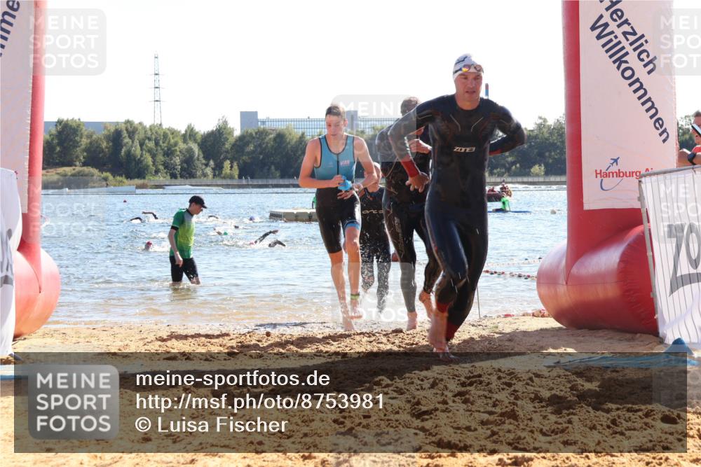 07.09.2025 - 19. Norderstedt Triathlon Luisa Fischer http://msf.ph/oto/8753981 07.09.2025 15:38:41 Schwimmen 1063, 1565, 1570, 1584, 1586, 1606, 1610 meine-sportfotos.de