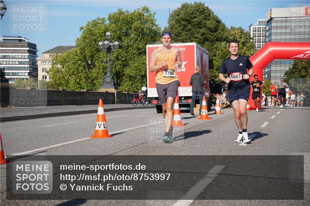 07.09.2025 - BARMER Alsterlauf Yannick Fuchs http://msf.ph/oto/8753997 07.09.2025 09:37:12 Laufen 2785, 5983, 4864 meine-sportfotos.de
