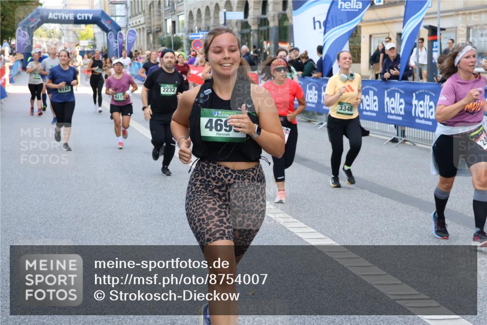 07.09.2025 - BARMER Alsterlauf Strokosch-Dieckow http://msf.ph/oto/8754007 07.09.2025 10:14:28 Ziel 2621, 2736, 2825, 3221, 3455, 3466, 3736, 3851, 3904, 4630, 4725, 4734, 4742, 4845, 4883, 4898, 5036, 5280, 5281, 6344, 6345, 8258, 8296 meine-sportfotos.de