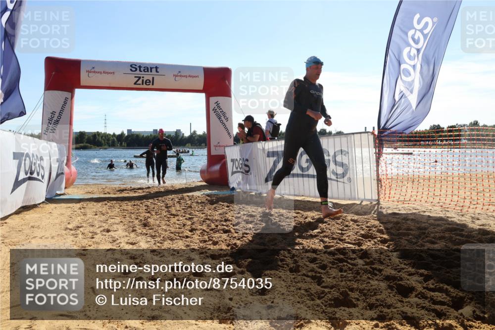 07.09.2025 - 19. Norderstedt Triathlon Luisa Fischer http://msf.ph/oto/8754035 07.09.2025 15:39:02 Schwimmen 1061, 1612, 1619 meine-sportfotos.de
