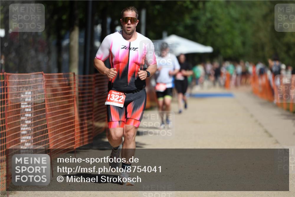07.09.2025 - 19. Norderstedt Triathlon Michael Strokosch http://msf.ph/oto/8754041 07.09.2025 12:48:09 Laufen 1282, 1322 meine-sportfotos.de