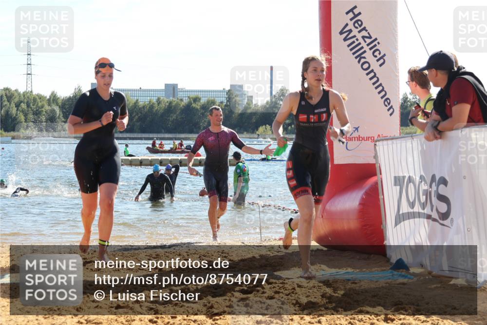 07.09.2025 - 19. Norderstedt Triathlon Luisa Fischer http://msf.ph/oto/8754077 07.09.2025 15:39:14 Schwimmen 1053, 1061, 1072, 1612, 1614 meine-sportfotos.de
