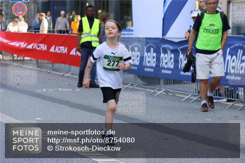 07.09.2025 - BARMER Alsterlauf Strokosch-Dieckow http://msf.ph/oto/8754080 07.09.2025 10:54:48 Ziel  meine-sportfotos.de