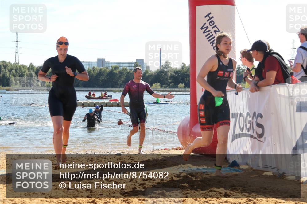 07.09.2025 - 19. Norderstedt Triathlon Luisa Fischer http://msf.ph/oto/8754082 07.09.2025 15:39:15 Schwimmen 1053, 1061, 1072, 1612, 1614 meine-sportfotos.de