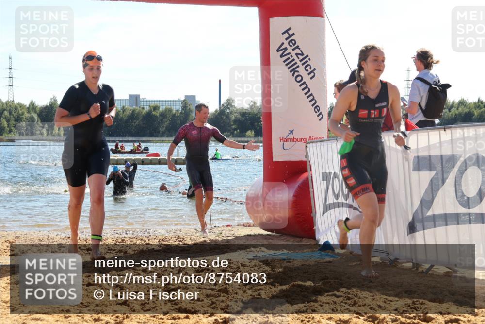 07.09.2025 - 19. Norderstedt Triathlon Luisa Fischer http://msf.ph/oto/8754083 07.09.2025 15:39:15 Schwimmen 1053, 1061, 1072, 1612, 1614 meine-sportfotos.de