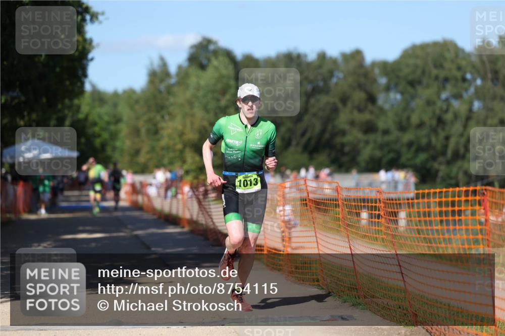 07.09.2025 - 19. Norderstedt Triathlon Michael Strokosch http://msf.ph/oto/8754115 07.09.2025 14:52:20 Laufen 1013 meine-sportfotos.de