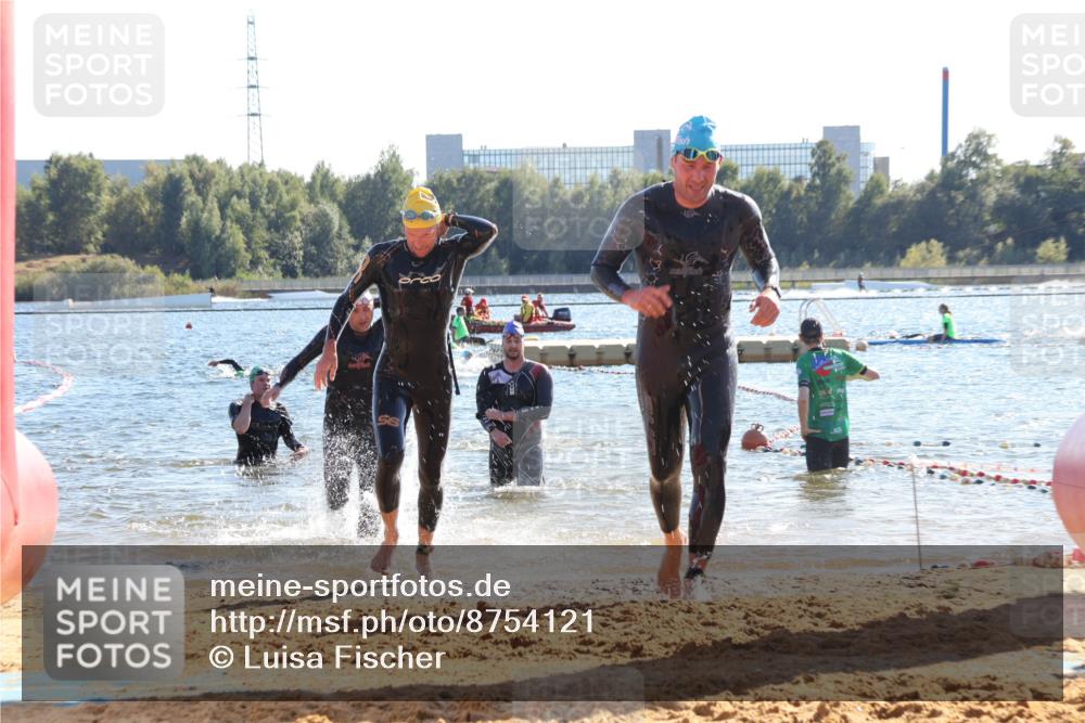 07.09.2025 - 19. Norderstedt Triathlon Luisa Fischer http://msf.ph/oto/8754121 07.09.2025 15:39:24 Schwimmen 1053, 1072, 1561, 1569, 1582, 1614 meine-sportfotos.de