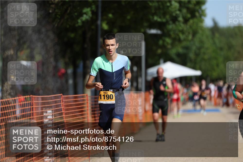 07.09.2025 - 19. Norderstedt Triathlon Michael Strokosch http://msf.ph/oto/8754126 07.09.2025 12:02:14 Laufen 1190, 1217, 1218 meine-sportfotos.de