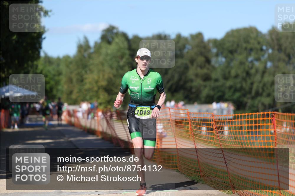 07.09.2025 - 19. Norderstedt Triathlon Michael Strokosch http://msf.ph/oto/8754132 07.09.2025 14:52:20 Laufen 1013 meine-sportfotos.de