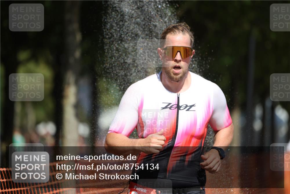 07.09.2025 - 19. Norderstedt Triathlon Michael Strokosch http://msf.ph/oto/8754134 07.09.2025 12:48:11 Laufen 1282, 1322 meine-sportfotos.de