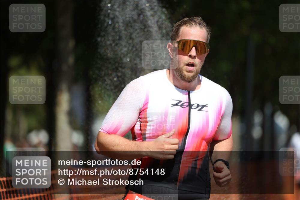07.09.2025 - 19. Norderstedt Triathlon Michael Strokosch http://msf.ph/oto/8754148 07.09.2025 12:48:12 Laufen 1282, 1322 meine-sportfotos.de