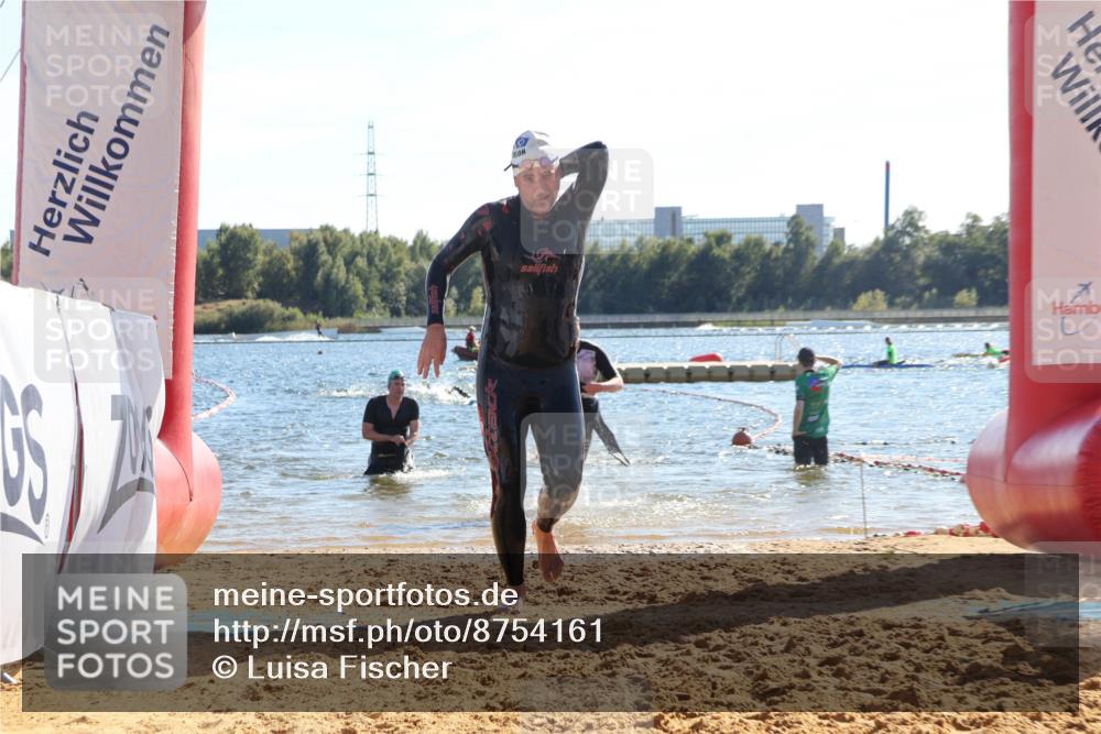 07.09.2025 - 19. Norderstedt Triathlon Luisa Fischer http://msf.ph/oto/8754161 07.09.2025 15:39:28 Schwimmen 1561, 1569, 1582, 1614, 1618 meine-sportfotos.de